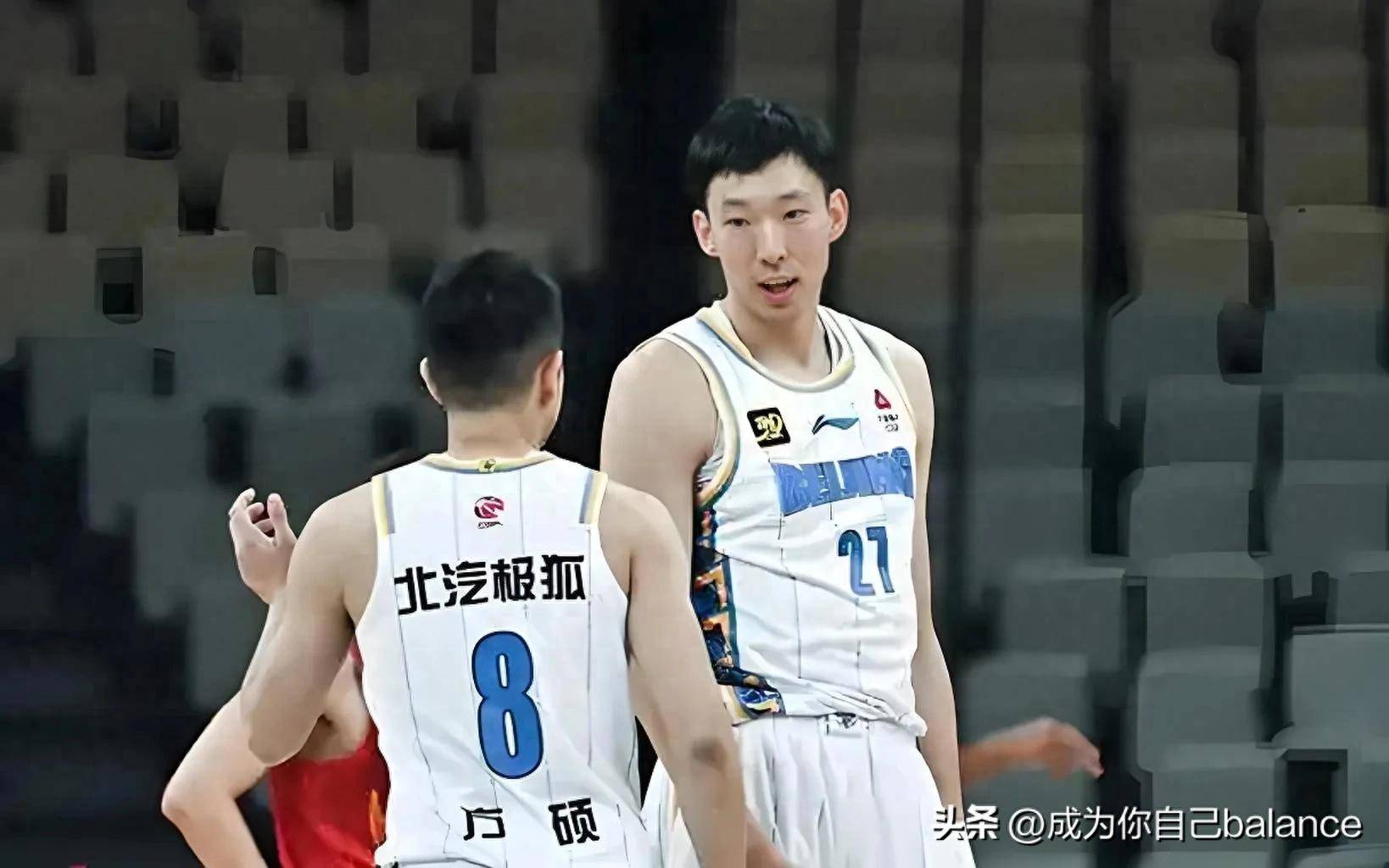 云南男篮野兽内线发威，战胜浙江队(云南男篮野兽内线发威,战胜浙江队队员)