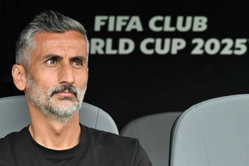 杏彩体育登录-帕尔梅拉斯战术布置详解，主帅重点强调防守反击的简单介绍