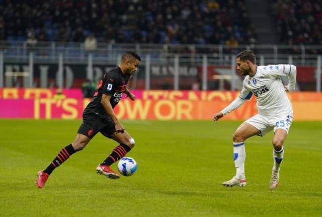 包含雷恩拿下桑普多利亚，连胜领跑积分榜的词条