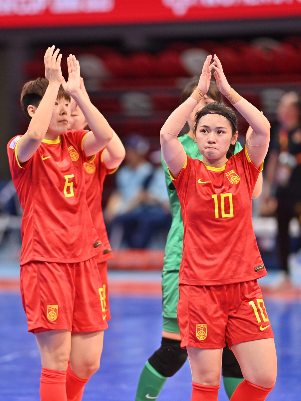 亚洲足球比赛:女性足球选手迎来挑战 亚洲足球比赛:女性足球选手迎来挑战