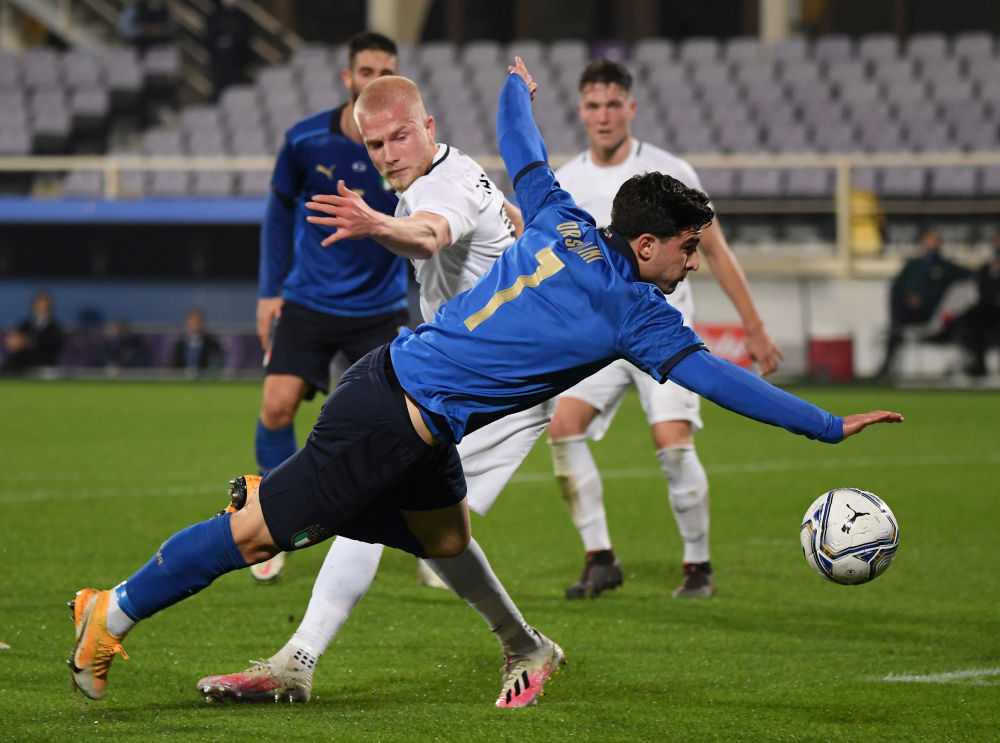 杏彩体育地址-包含葡萄牙大胜爱沙尼亚，稳固小组第一位置的词条