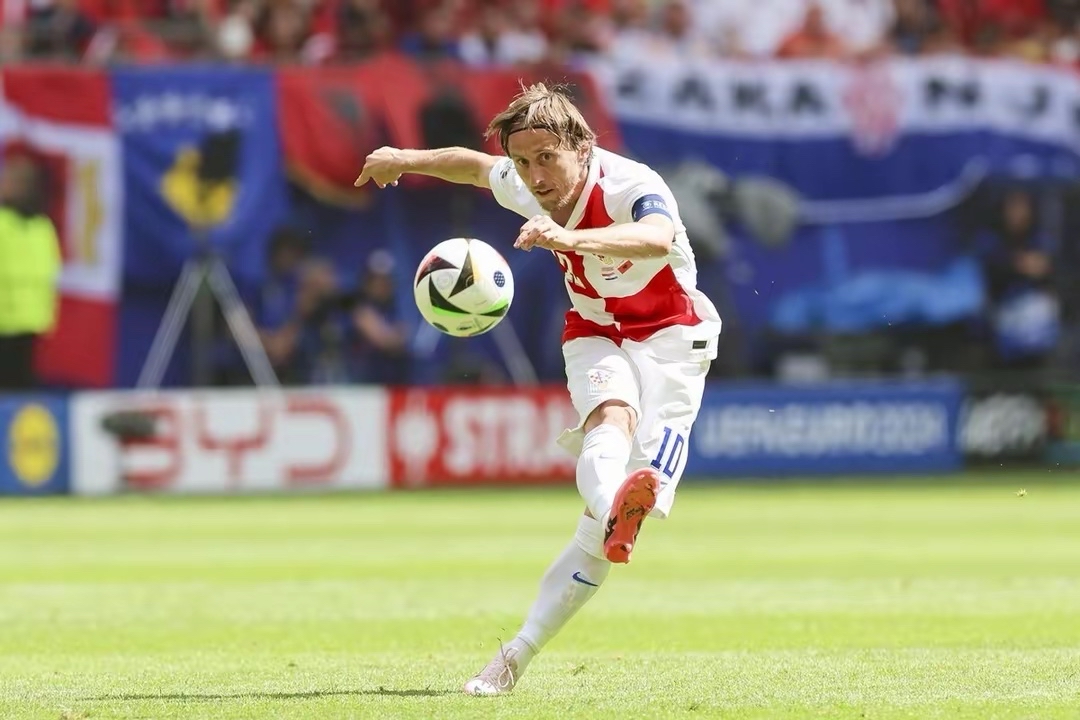 包含墨西哥苦战克罗地亚，欧洲杯资格悬念难破的词条