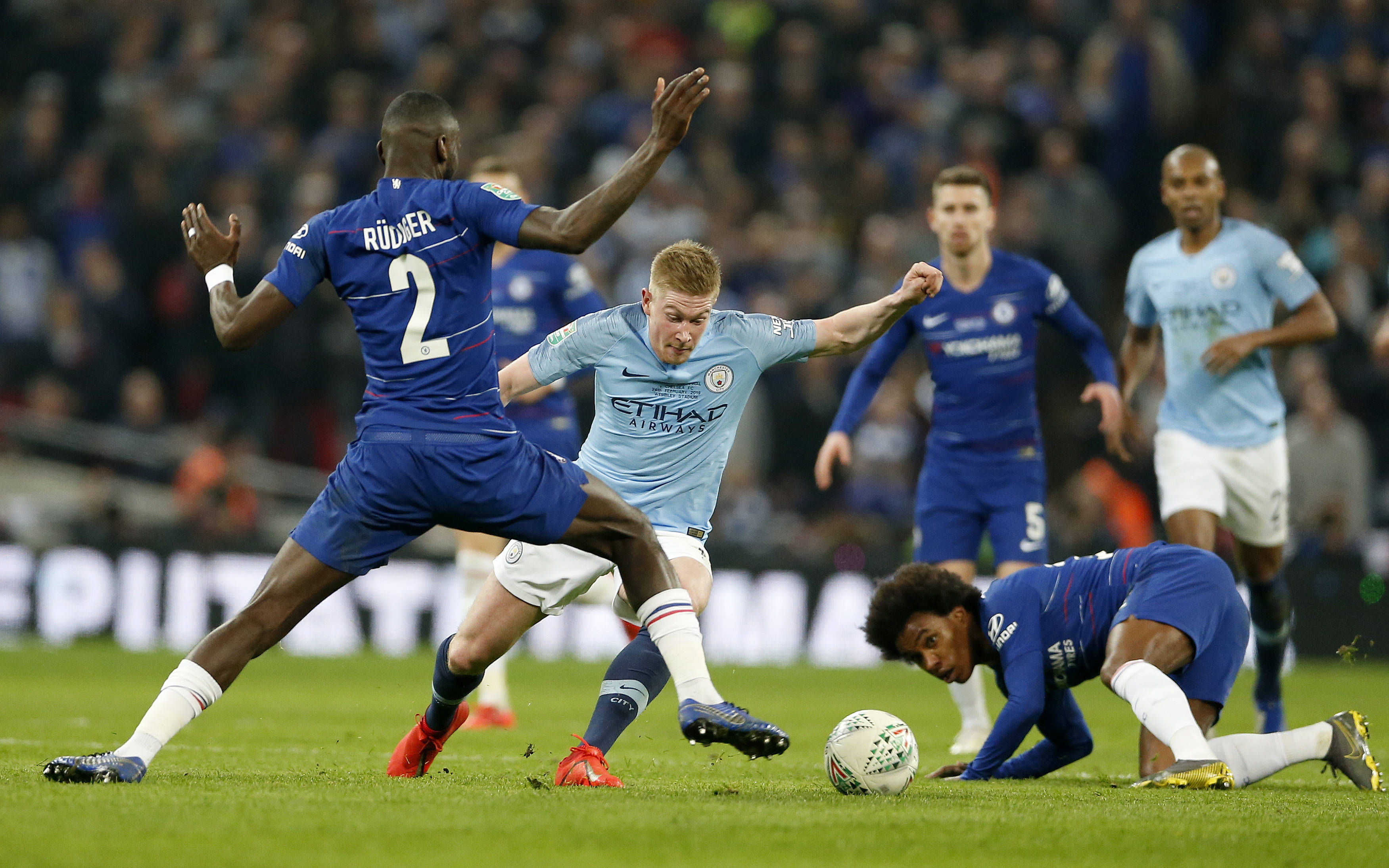 杏彩体育-西布朗维奇主场大胜汉姆联，球队四连胜，近期表现实力突显的简单介绍