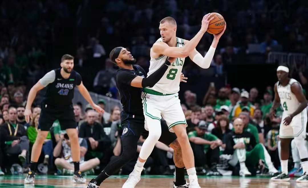 杏彩体育-凯尔特人取胜森林狼，塔图姆砍分