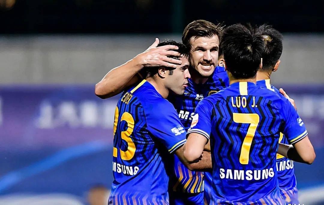 上港挑战恒大，豪门对决看点十足