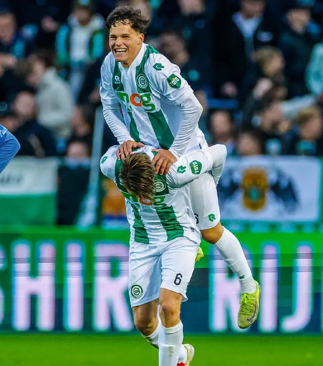 关于阿贾克斯再添一城，晋级希望的信息