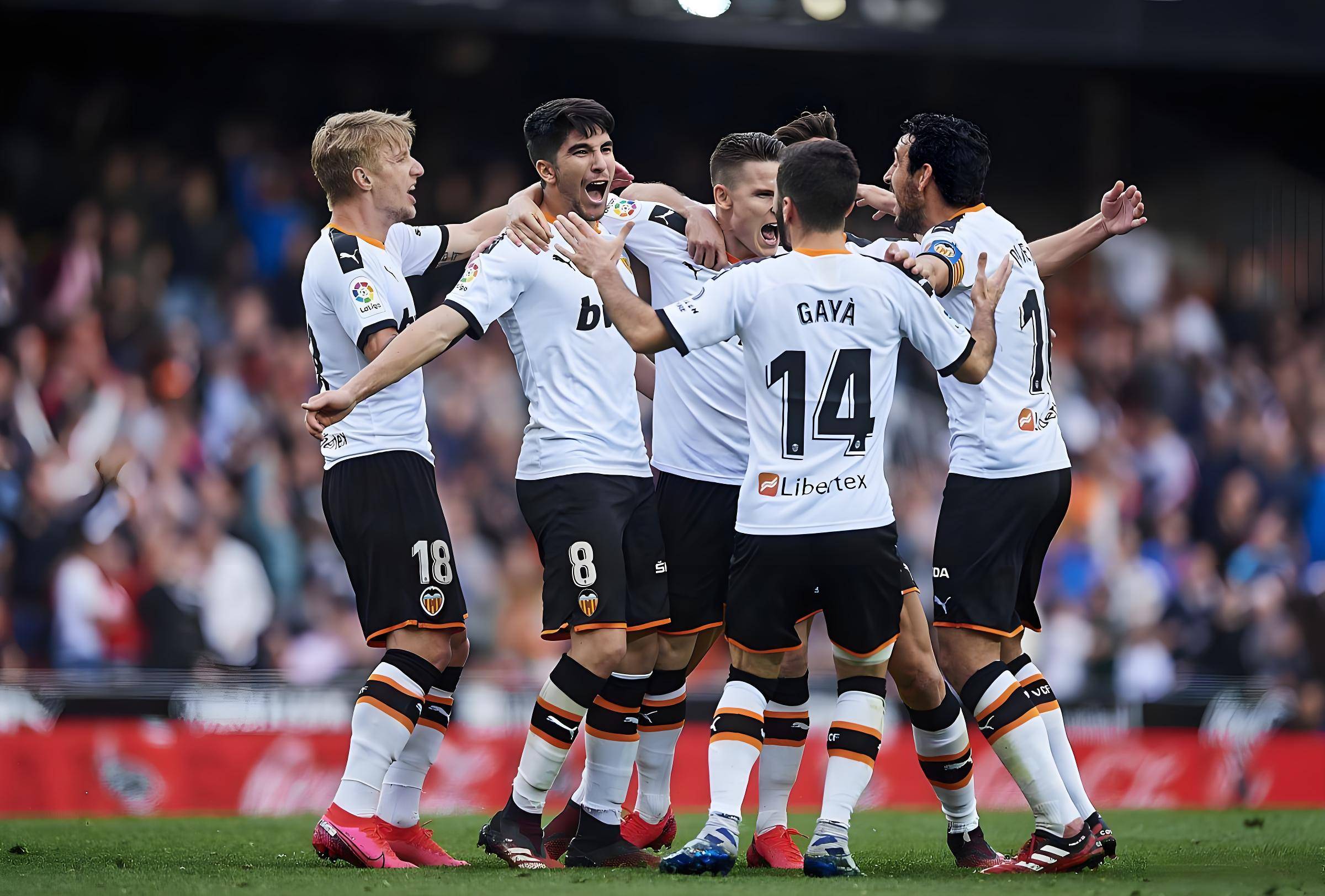 关于云达不莱梅与对手交锋,争分夺取胜利的信息 关于云达不莱梅与对手交锋,争分夺取胜利的信息