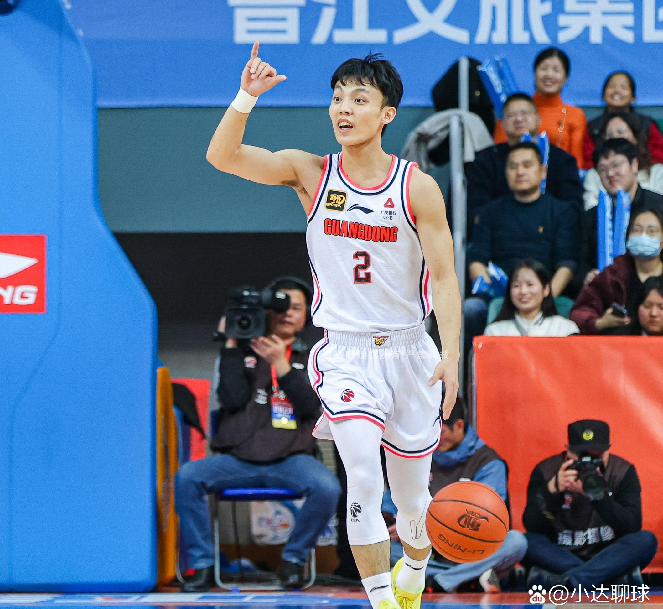 杏彩体育地址-惊险一役：辽宁队险胜深圳队的简单介绍