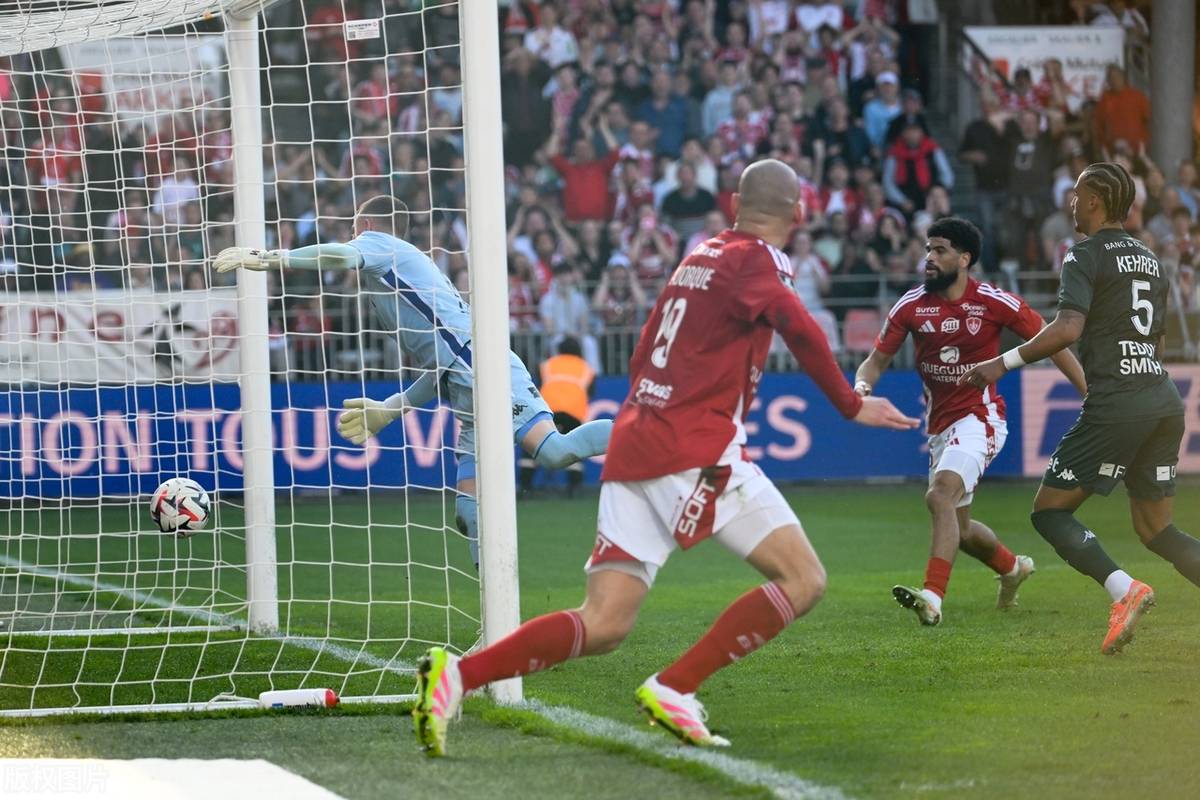 杏彩体育app下载-包含摩纳哥欧洲冠军联赛惨失，晋级之路坎坷的词条