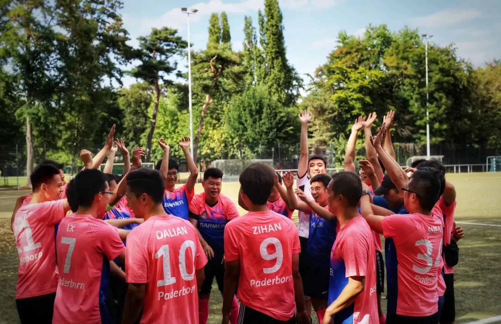 帕德博恩客场获胜，表现令人瞩目的简单介绍