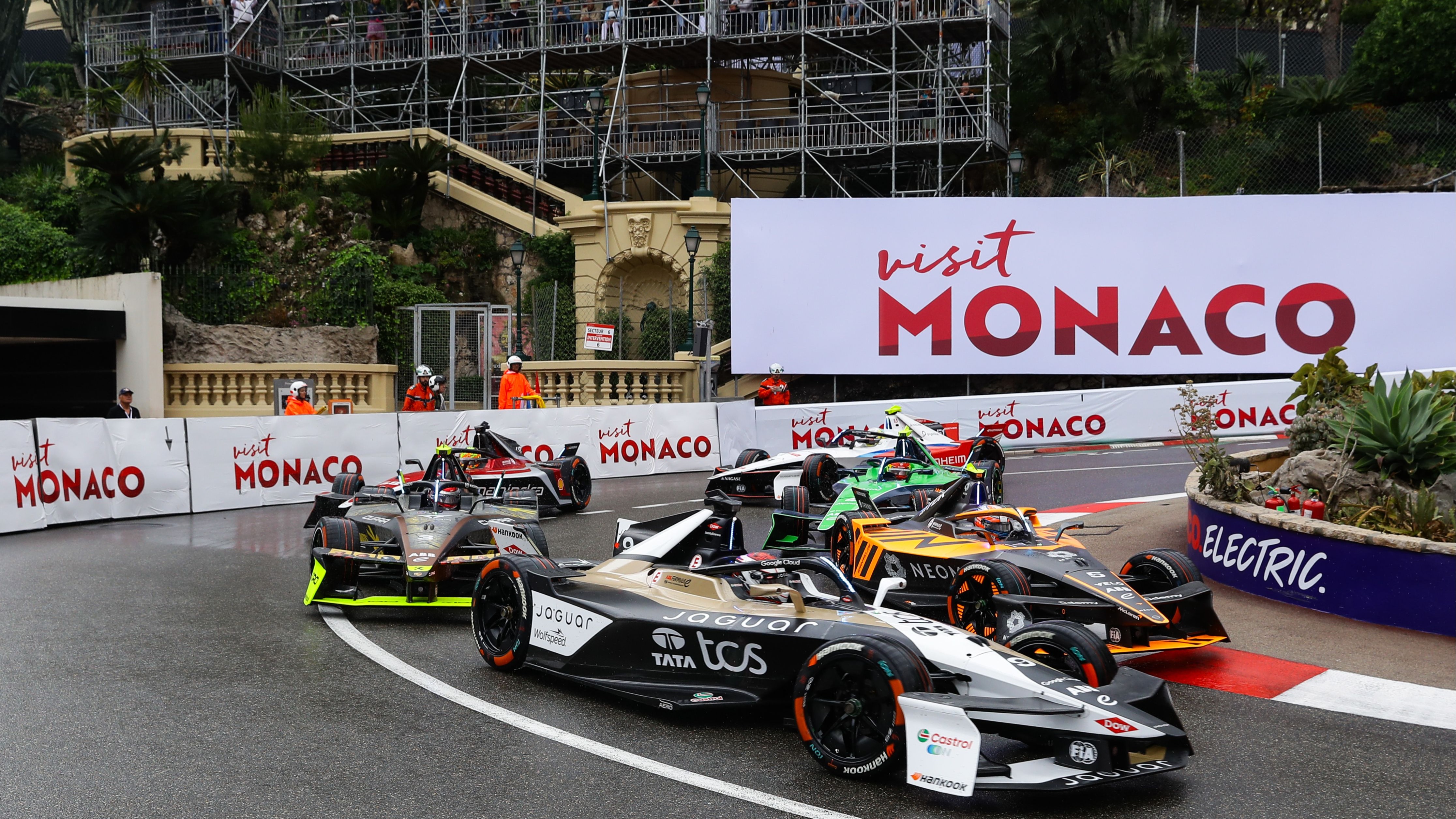 杏彩体育网页版登录入口-关于摩纳哥主场取胜，疯狂庆祝胜利的信息