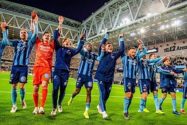 杏彩体育亚洲官网-关于沙尔克防守稳固，取得重要胜利的信息